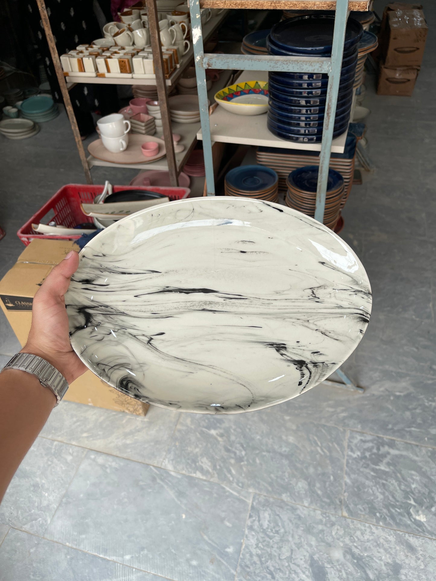 Leftover 13 inch Rimless Rice Dish ( Black Marble )