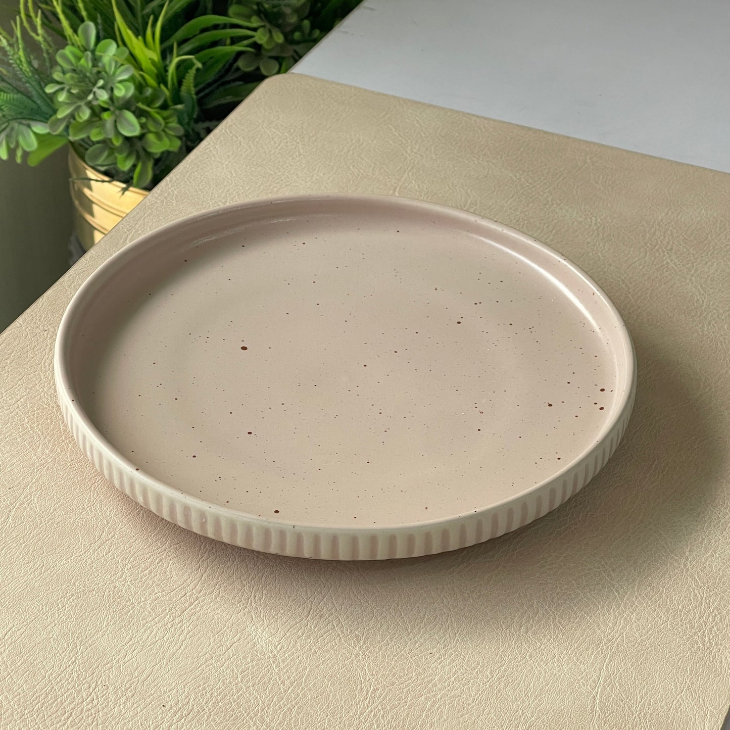 8 inch Pebble Edge Classic Plate ( Old Rose Matte )