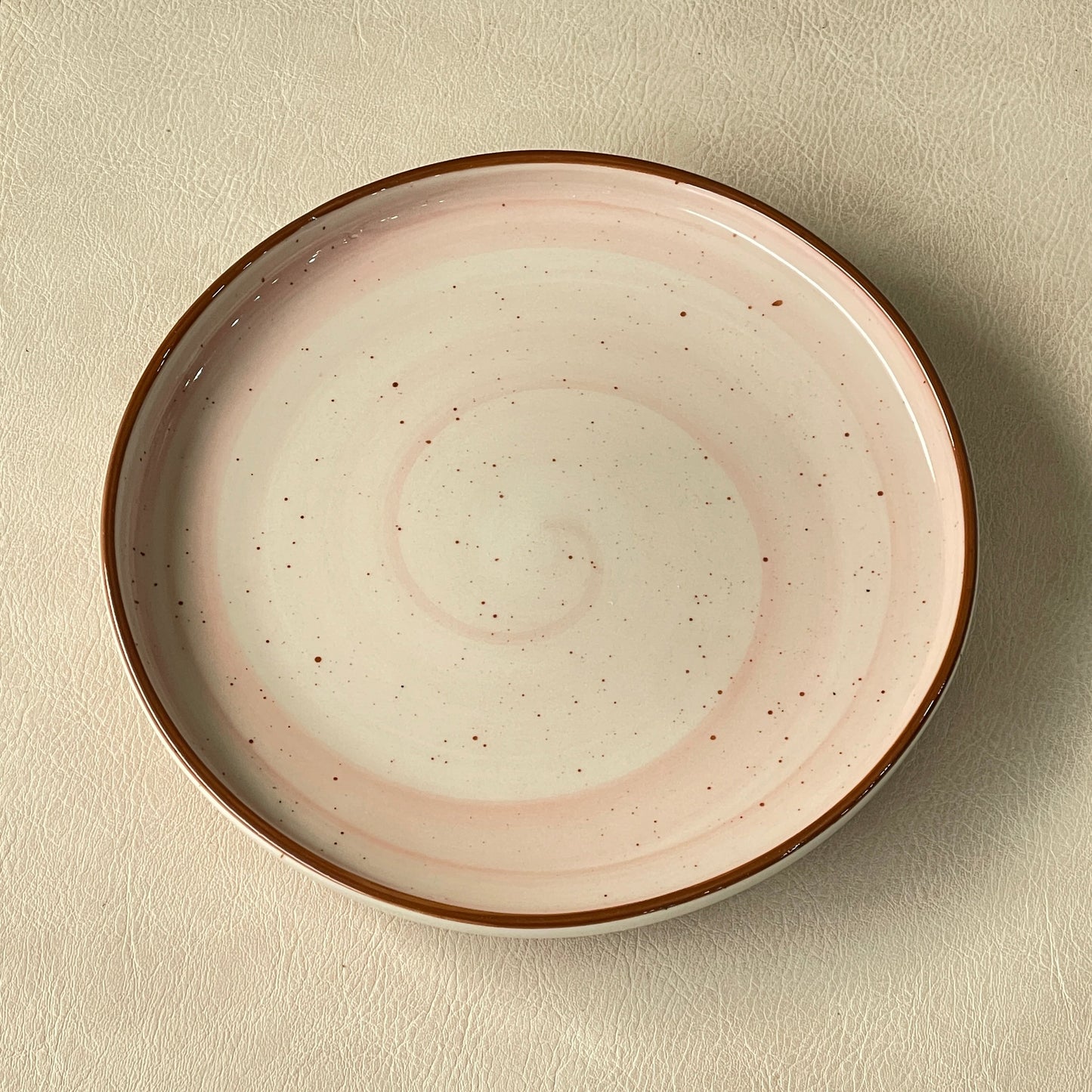 8 inch Lite Classic Plate ( Pink Colorline )