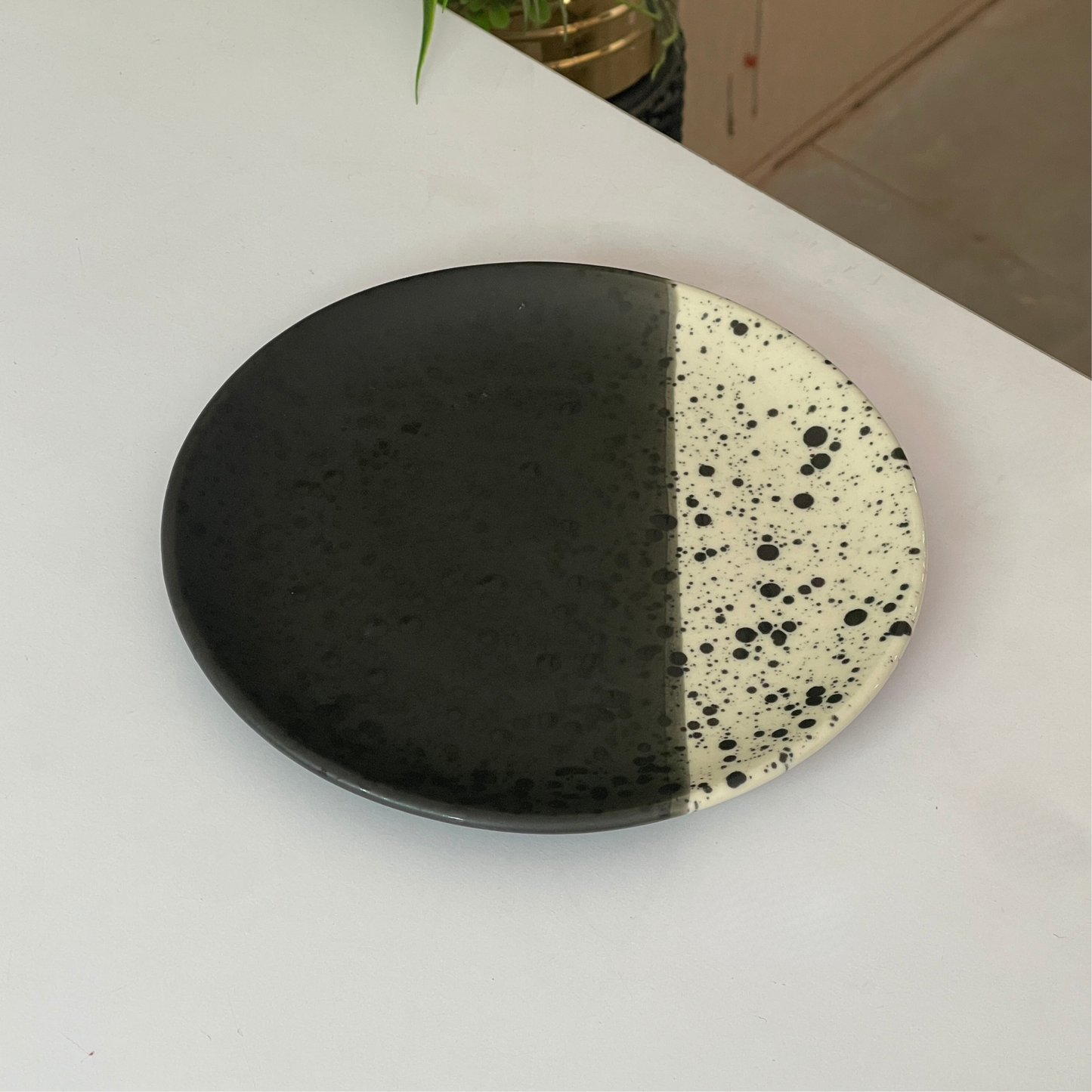 8 inch Rimless Plate ( Eclipse )